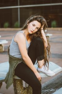 woman wondering about choosing the best naturopath